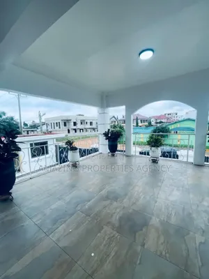 5bdrm House in East Legon for rent