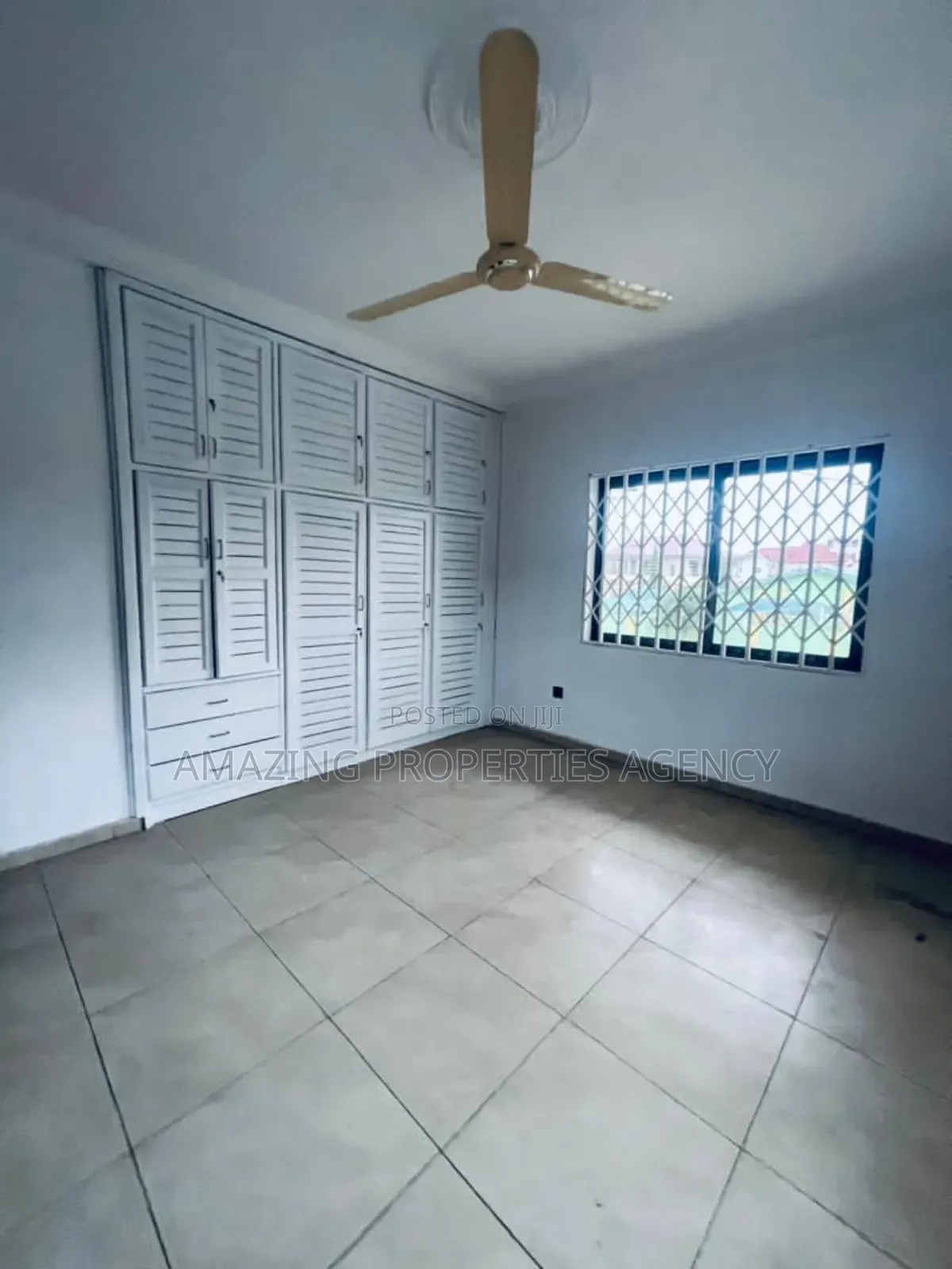 5bdrm House in East Legon for rent
