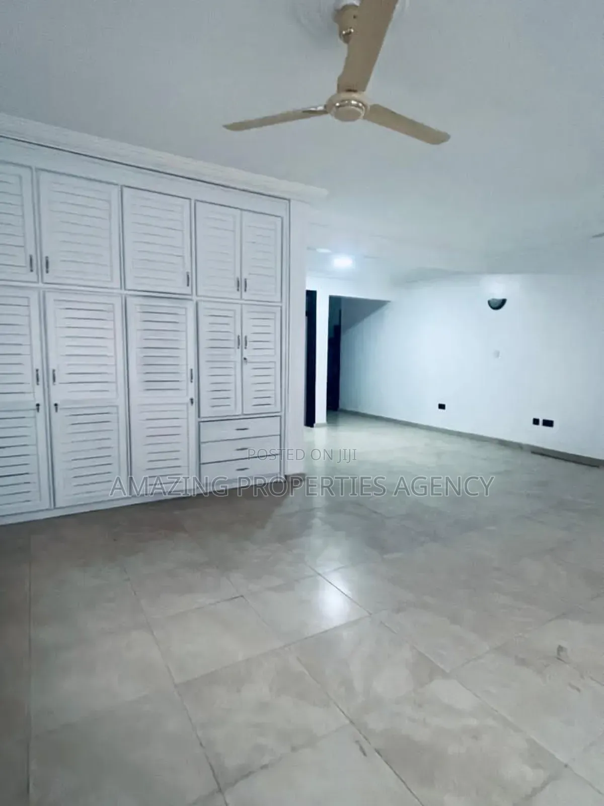5bdrm House in East Legon for rent