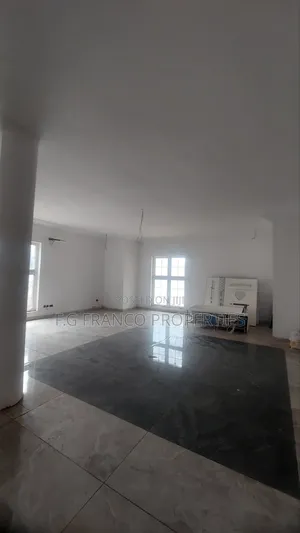 6bdrm House in Kg.Franco Properties, Spintex for sale