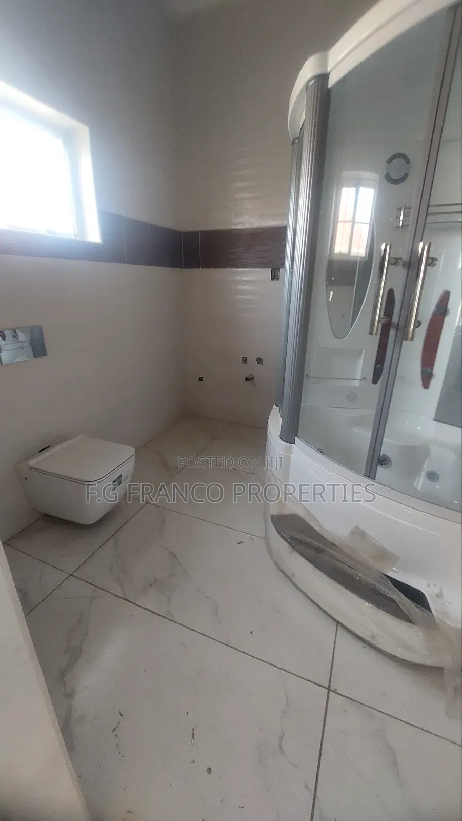 6bdrm House in Kg.Franco Properties, Spintex for sale