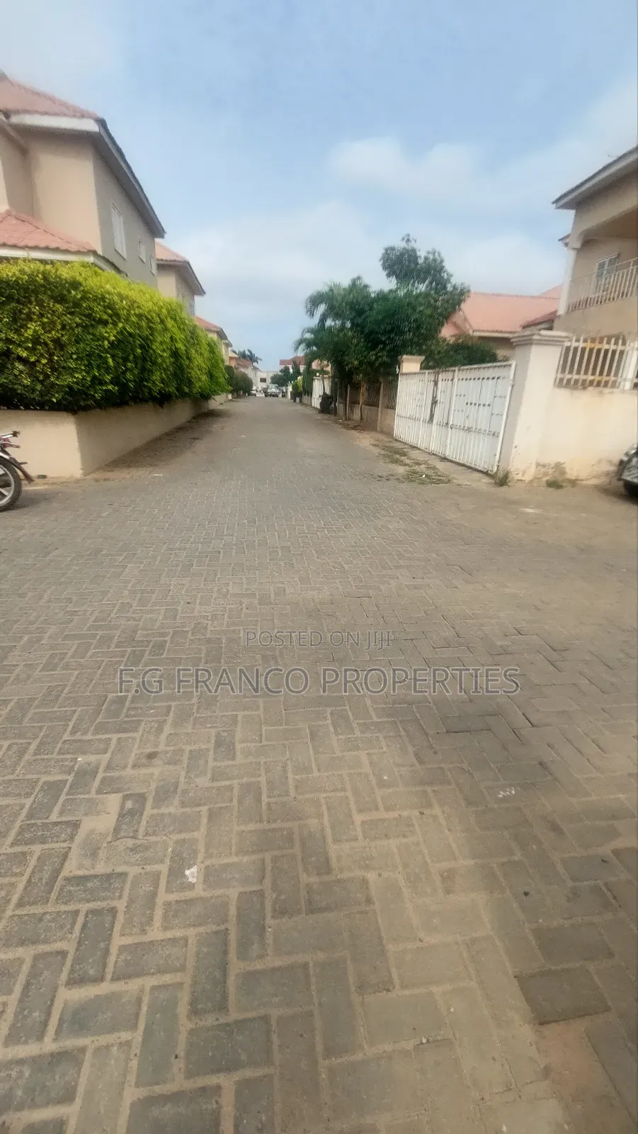 6bdrm House in Kg.Franco Properties, Spintex for sale