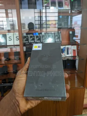 New Samsung Galaxy S22 Ultra 5G 256 GB Black