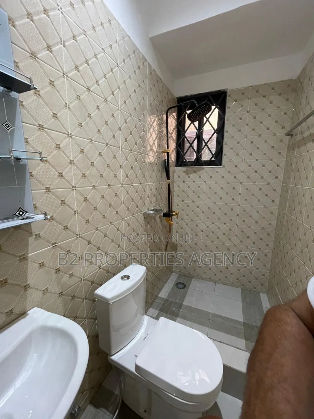 Furnished 3bdrm House in B2 Properties Agency, Kumasi Metropolitan