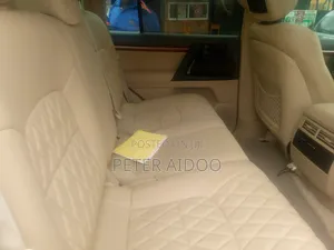 Toyota Land Cruiser 2015 White
