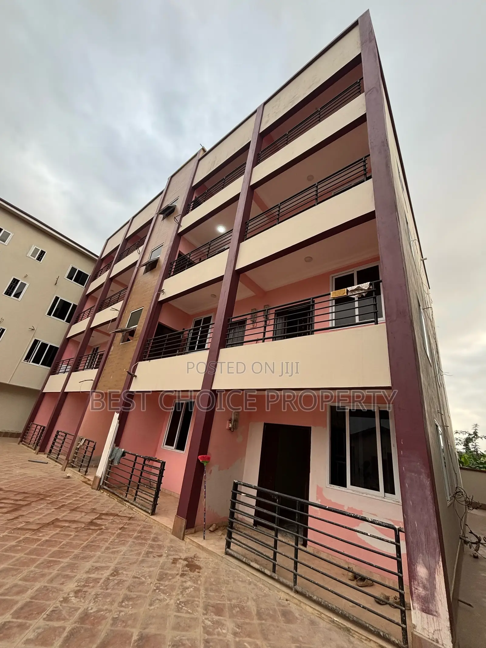 Chamber and Hall Sc for Rent at Oyarifa Teiman