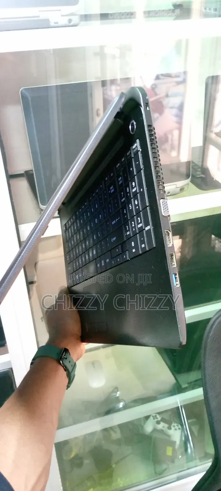 Laptop Toshiba Satellite C55 4GB Intel HDD 500GB