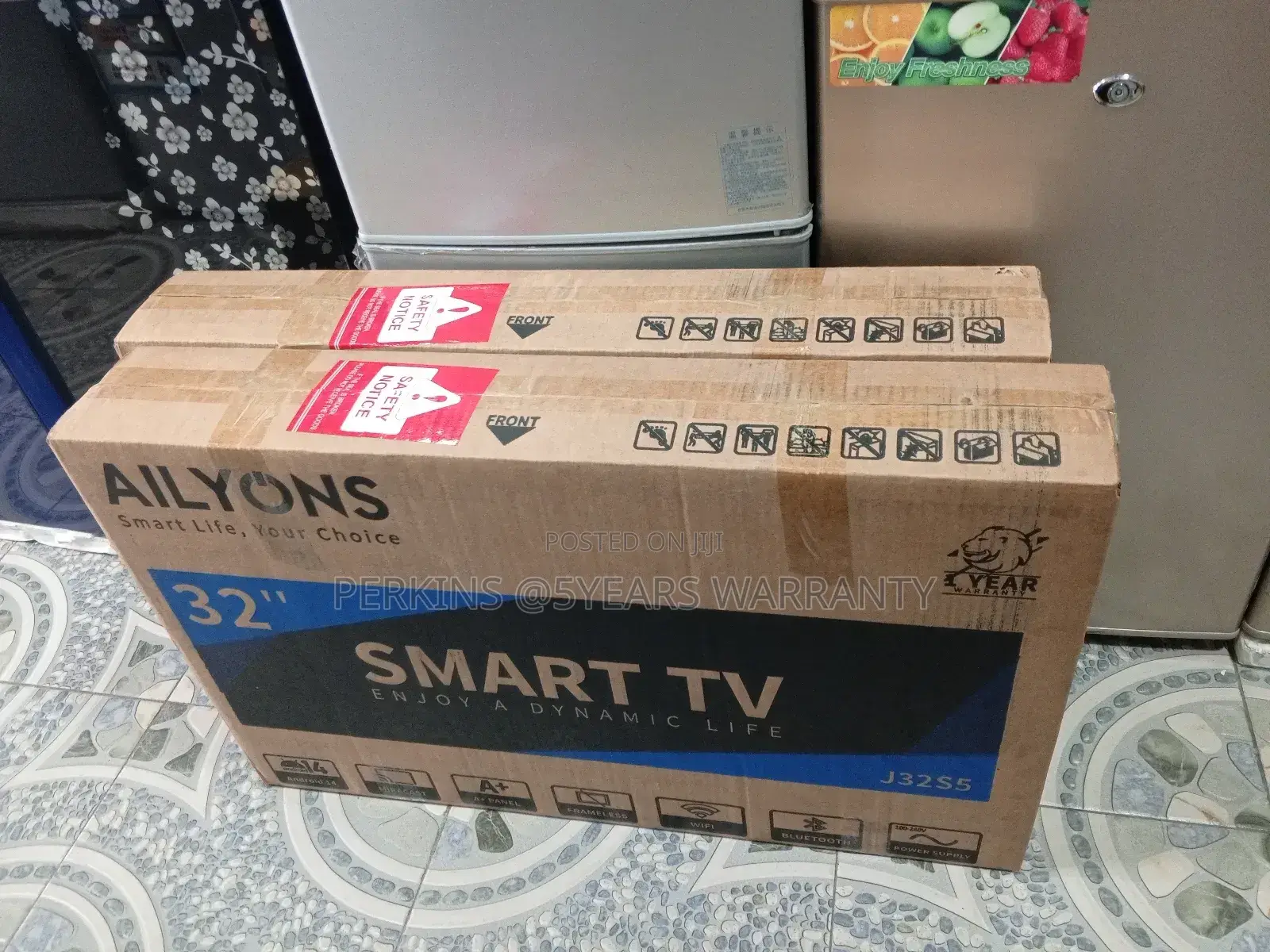 Ailyons 32 Smart Television With Streaming Service