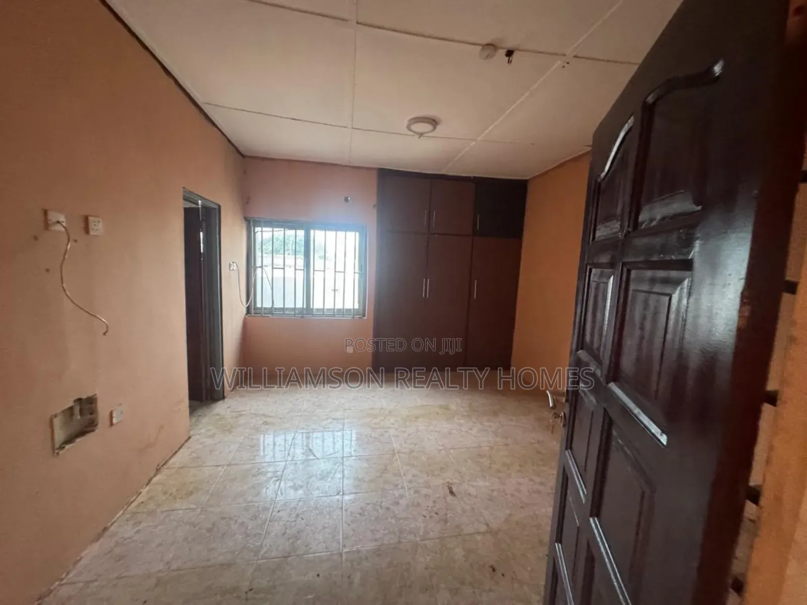 3bdrm House in Community 16 Area, Spintex for rent