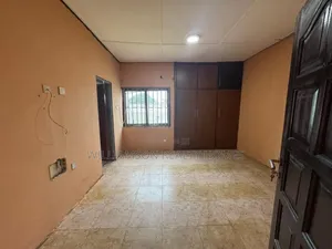 3bdrm House in Community 16 Area, Spintex for rent