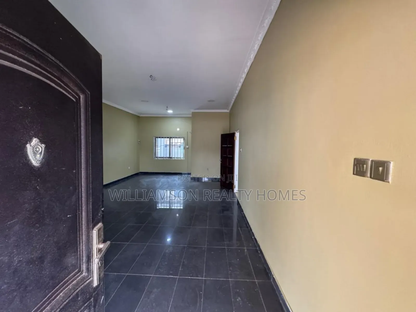 3bdrm House in Community 16 Area, Spintex for rent