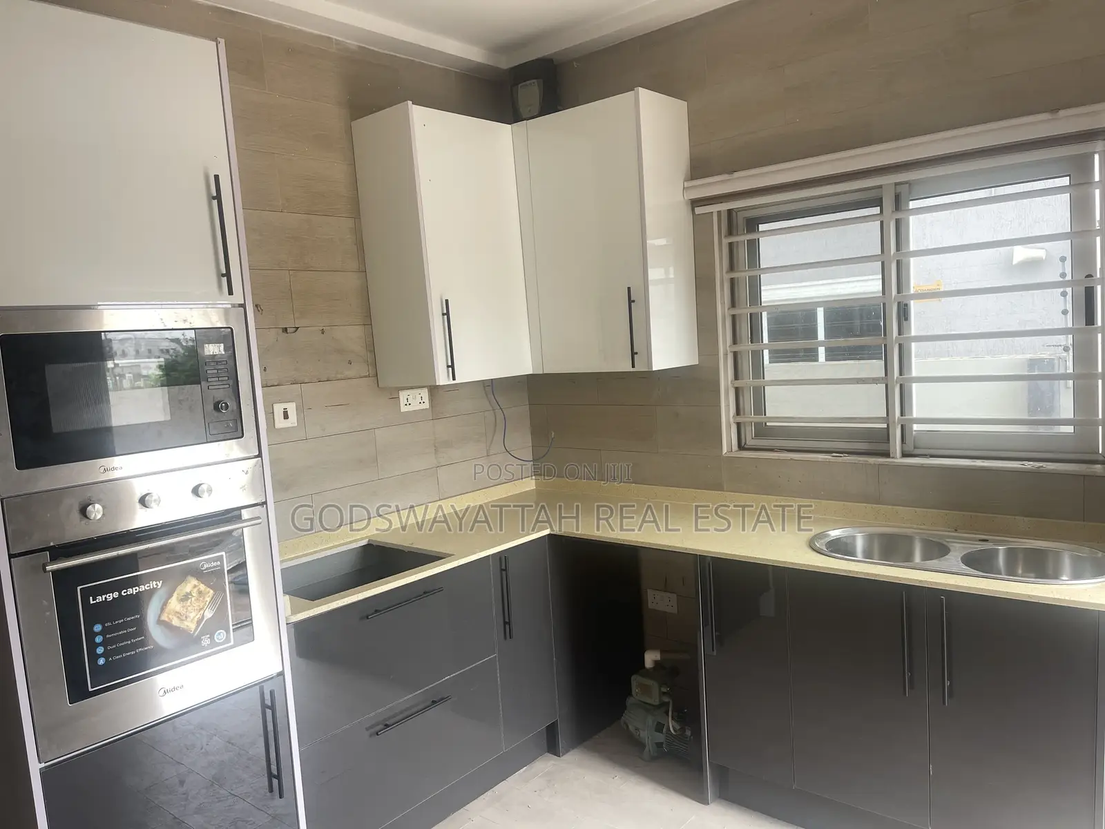 3bdrm House in East Legon, Adjiriganor for rent