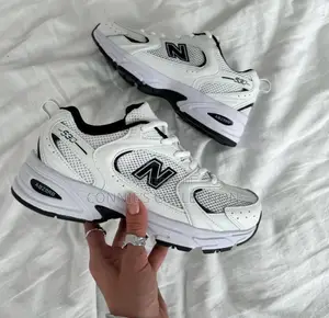 New Balance Trainers 530