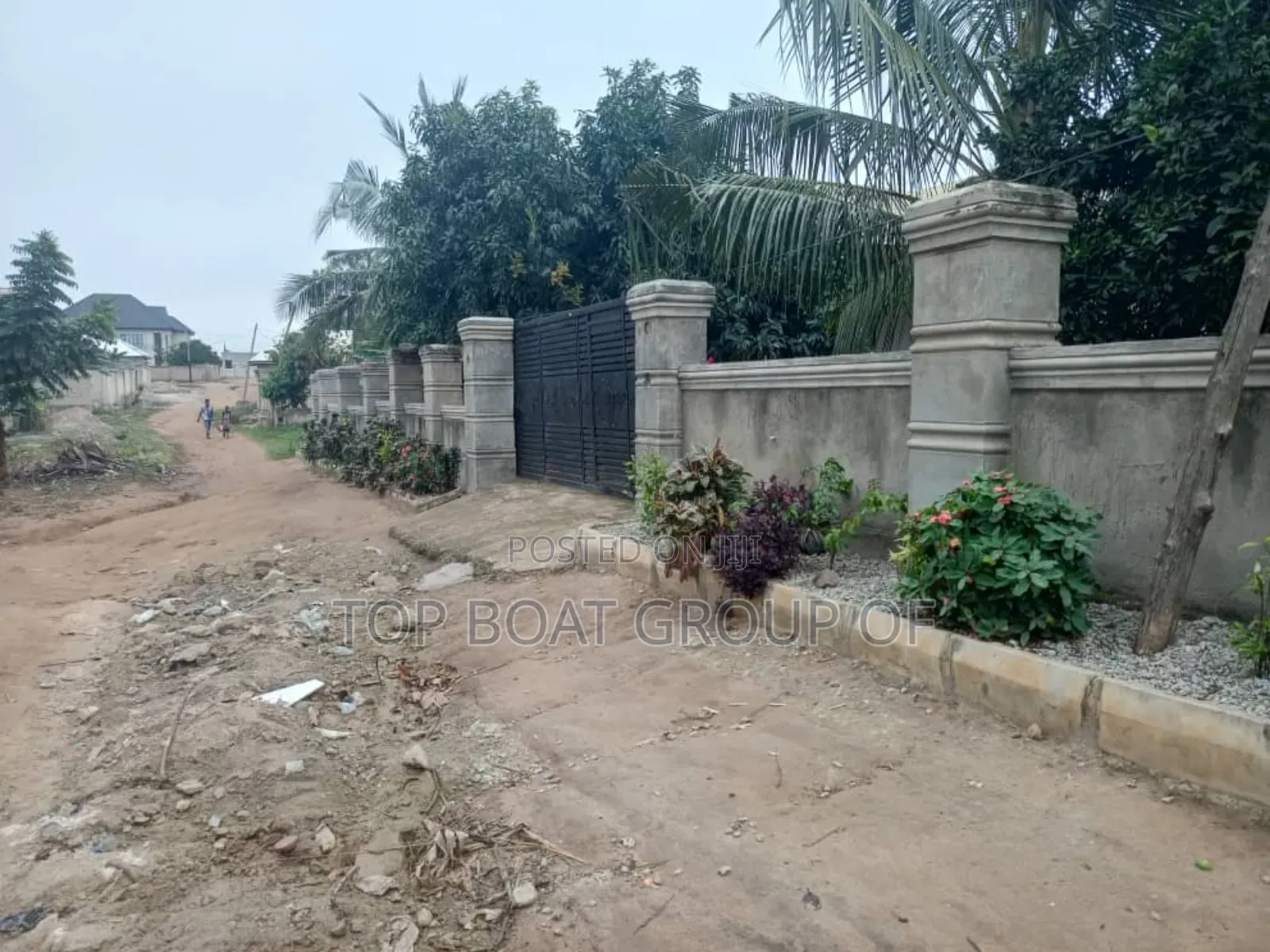 5bdrm House in Top-Boat Estate, Kumasi Metropolitan for sale