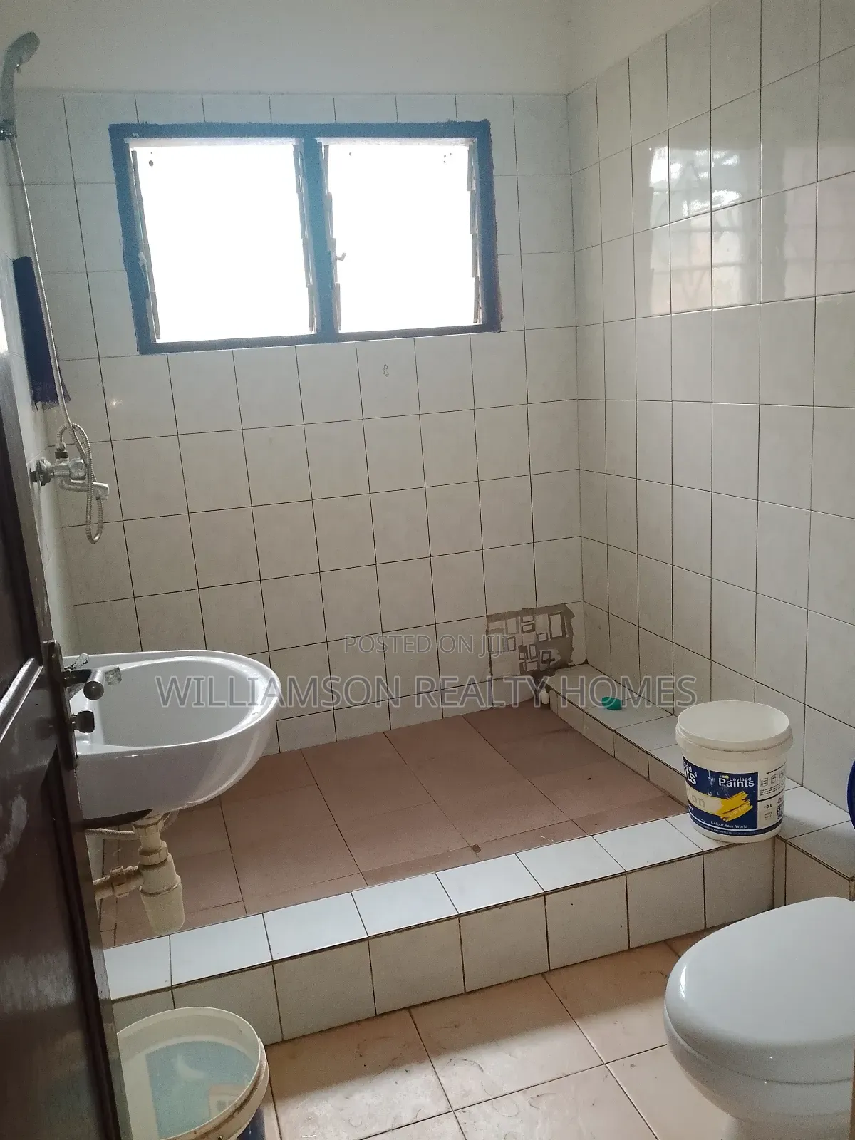 2bdrm Apartment in Baatsonaa Total Area, Spintex for rent