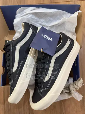 High Quality Original Vans Luxury Sneakers In Black & White