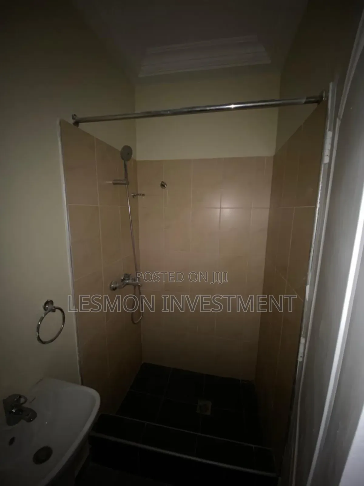 3bdrm House in Adjiriganor for rent