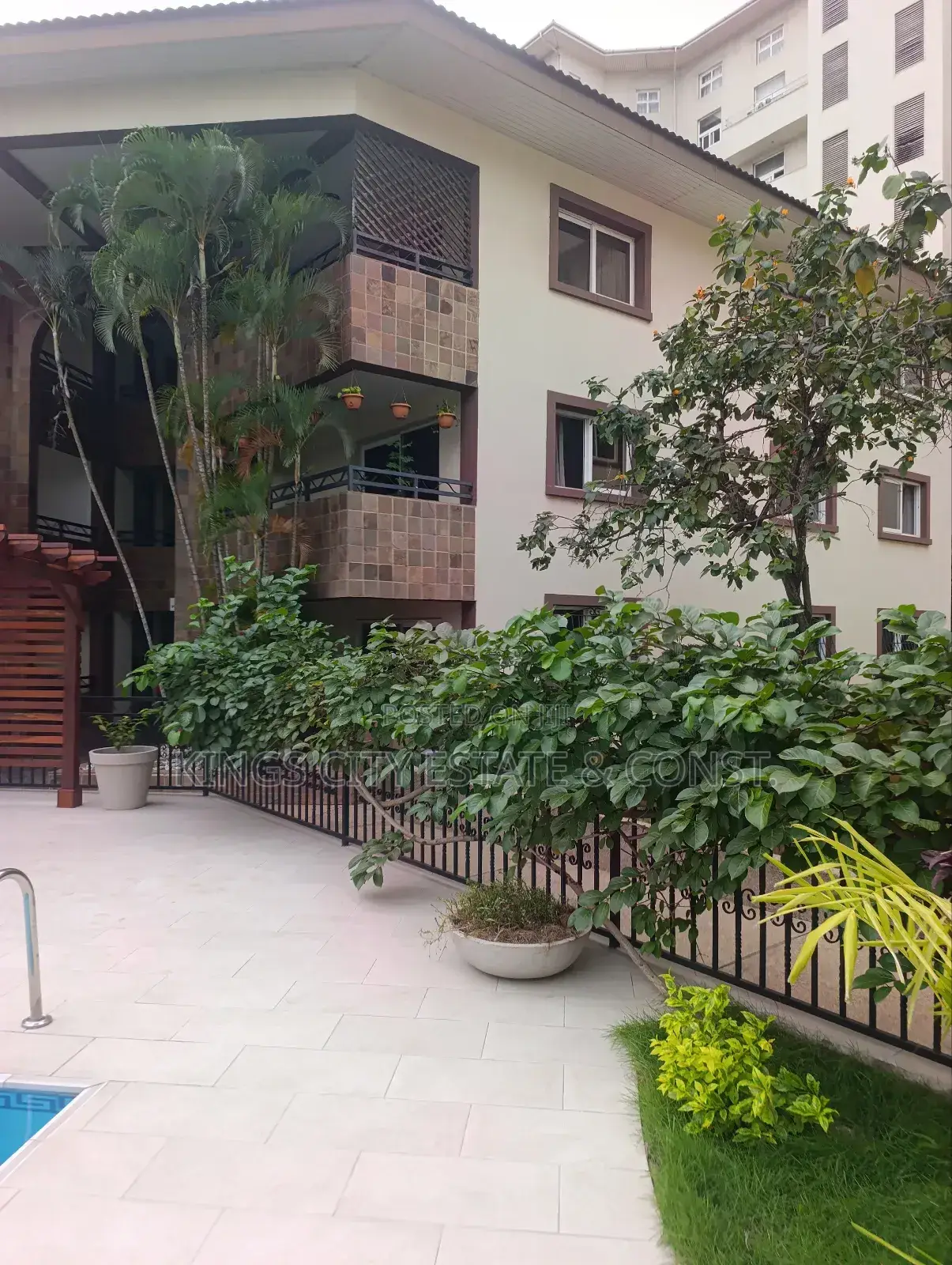 3bdrm Apartment in Kings City Estate, Airport Residential Area for rent