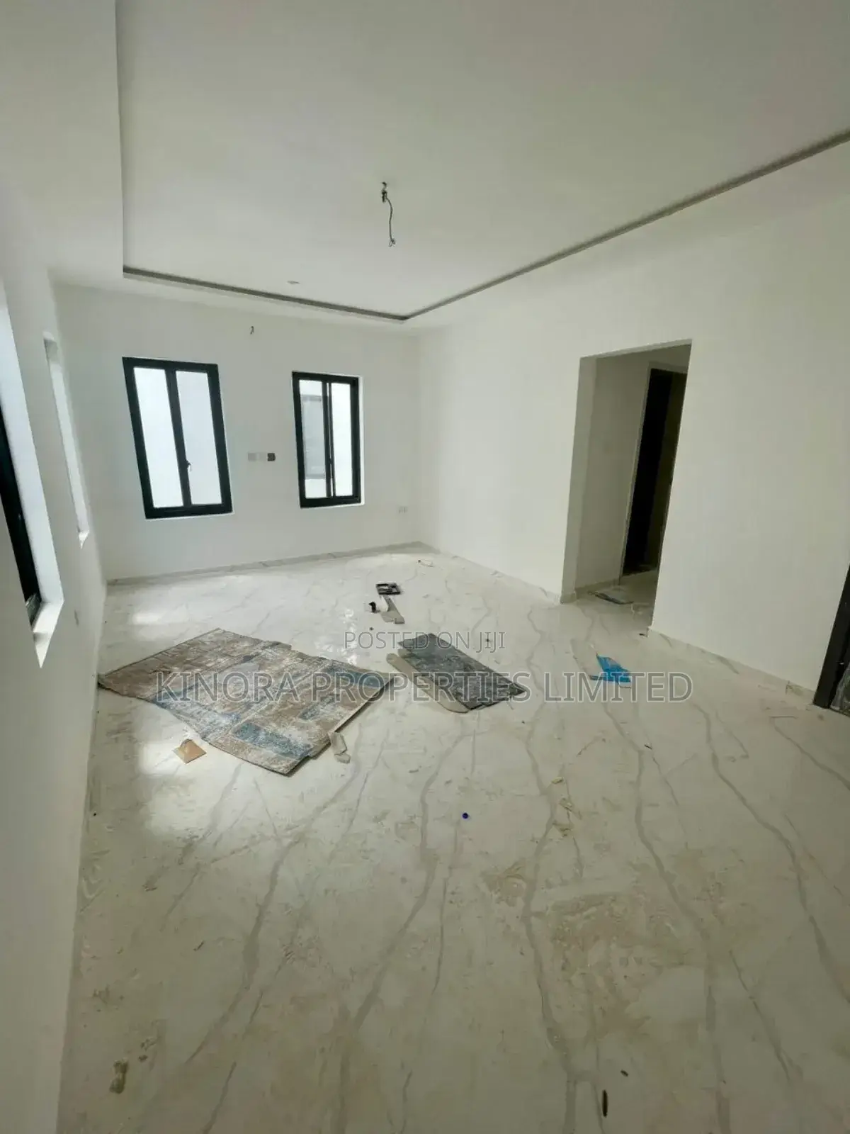 3bdrm Duplex in Oyarifa for sale