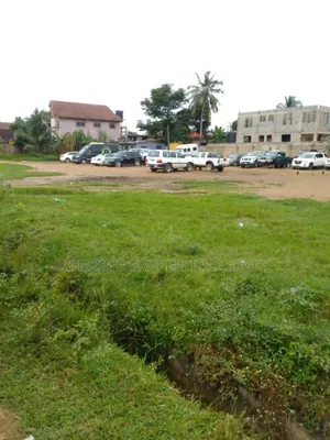 3 Plots of Roadside Land at Kana