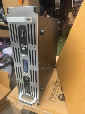 Ev P7300 Power Amplifier