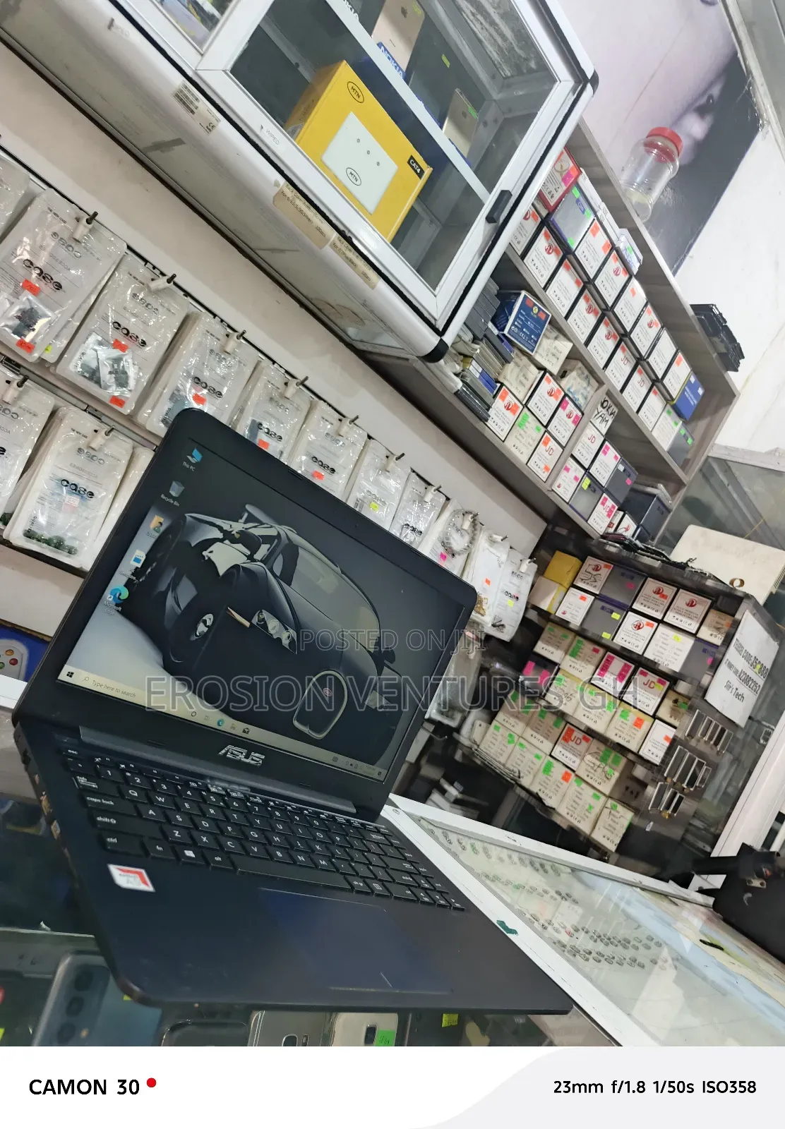 Laptop Asus 8GB AMD A8 SSD 128GB