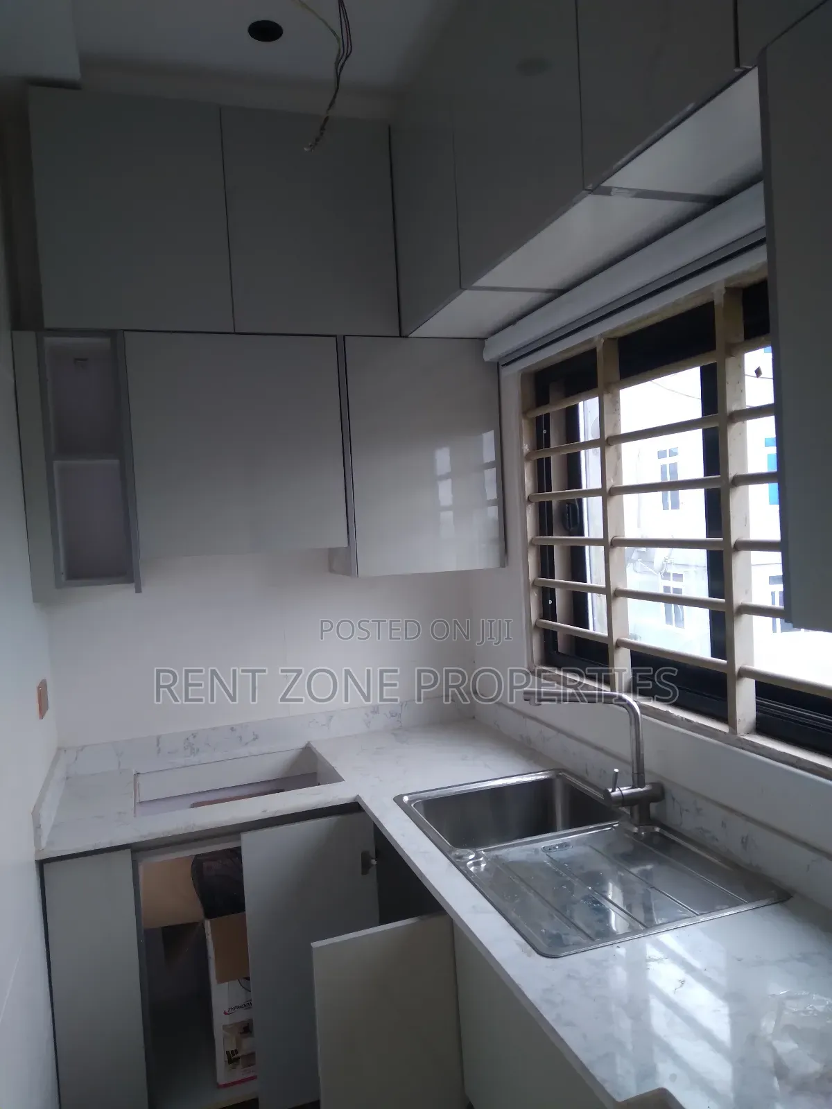 Air B and B/Shot Stay Apartment