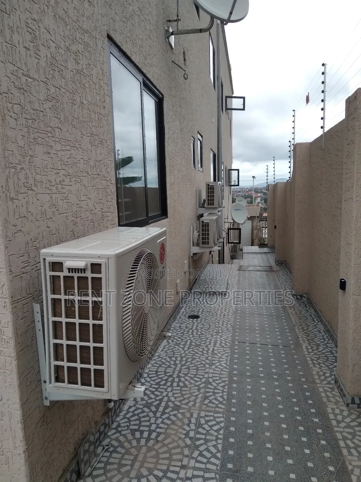 Air B and B/Shot Stay Apartment