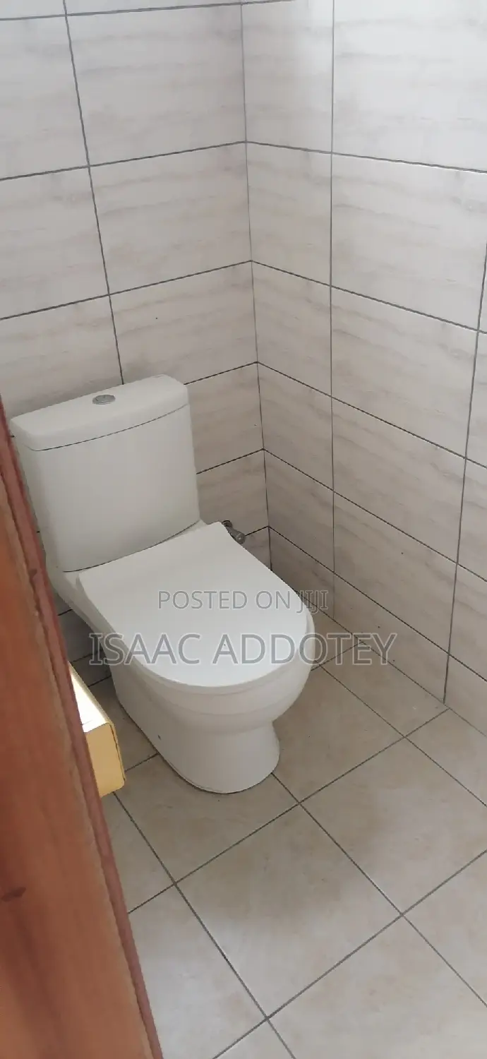 2bdrm Apartment in Sakumono Estate, Spintex for rent