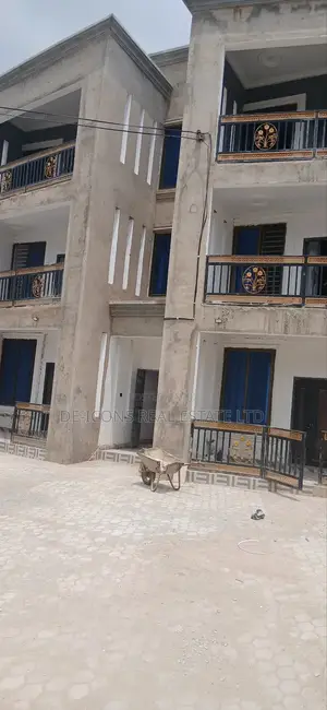 2bdrm Duplex in De-Icons Real Estate, Awutu Senya East Municipal