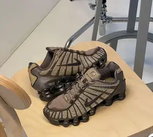 Nike Shox Sneaker Brown Available