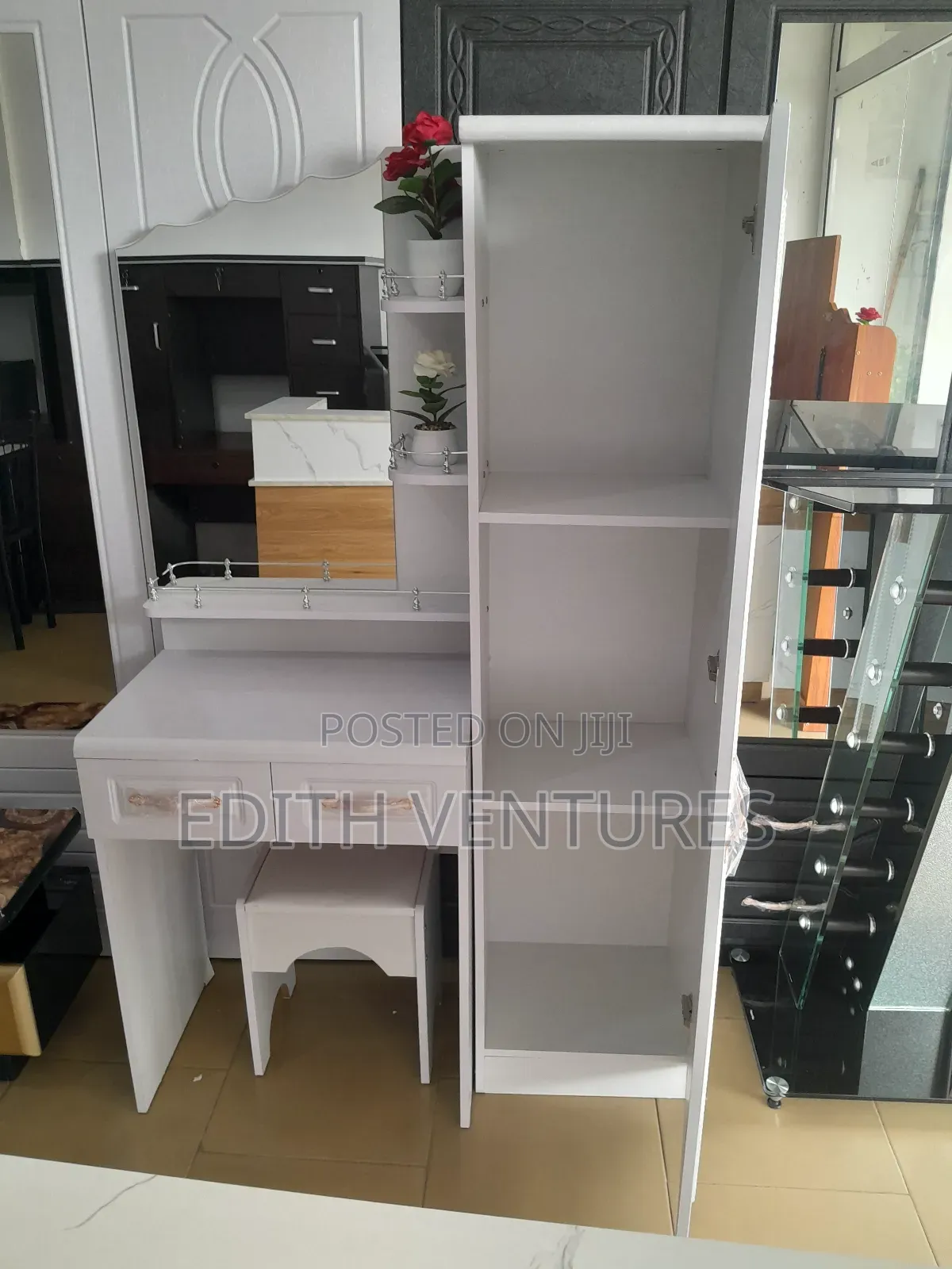 Quality Dressing Mirror (Payment on Delivery)