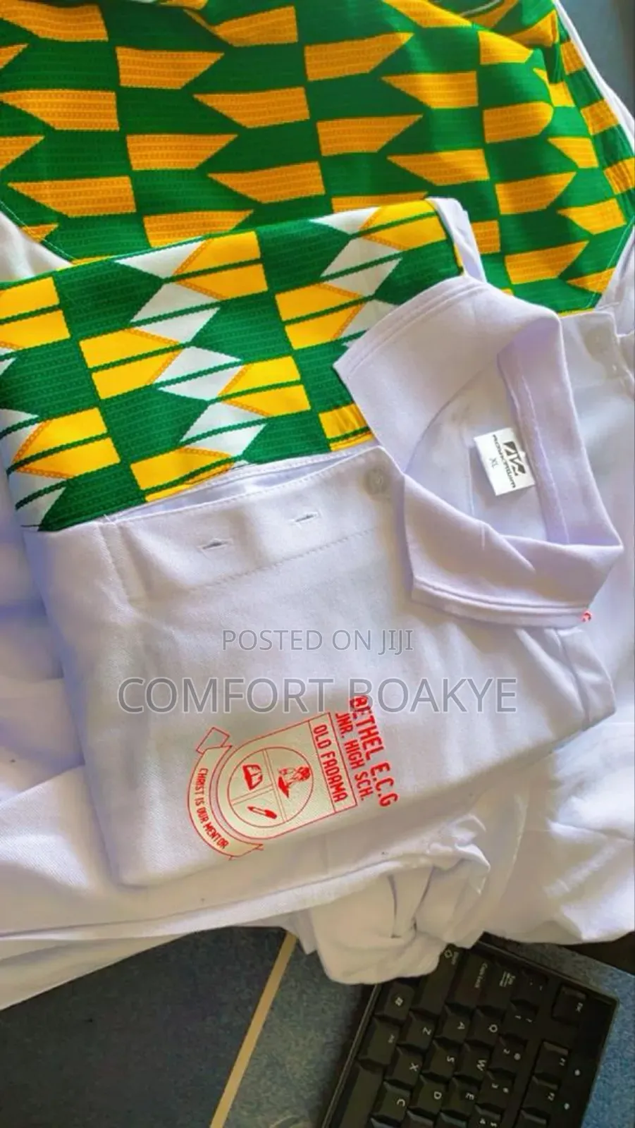 School Lacoste Pe