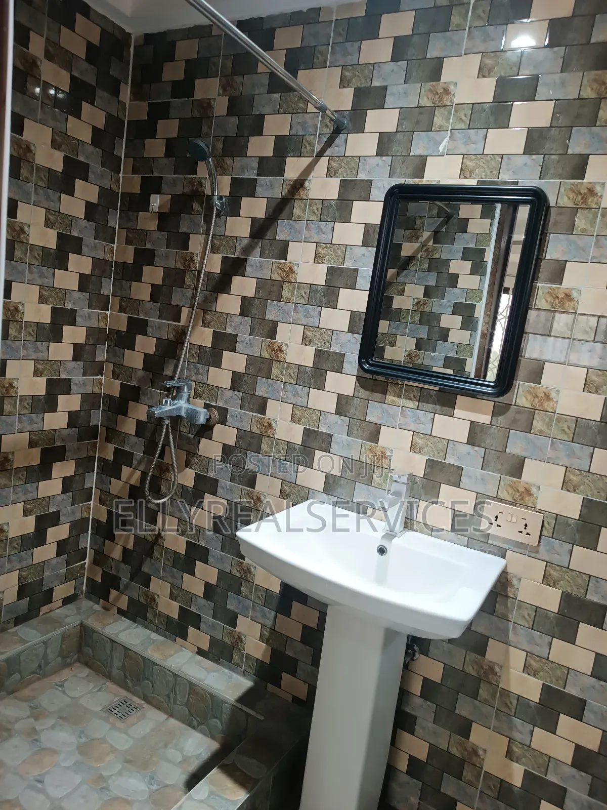 2bdrm Apartment in Ellyrealservices, Oyarifa for rent