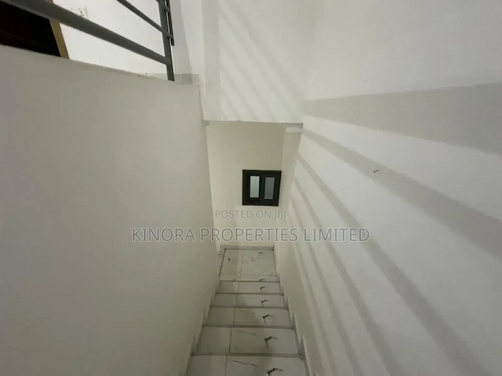 3bdrm Townhouse / Terrace in Frafraha, Barrier for rent