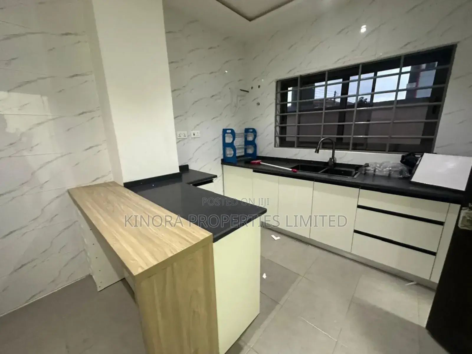3bdrm Townhouse / Terrace in Frafraha, Barrier for rent