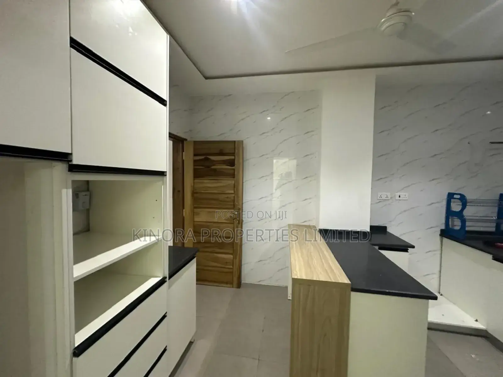 3bdrm Townhouse / Terrace in Frafraha, Barrier for rent