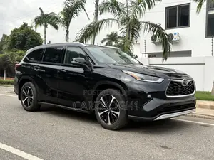 Toyota Highlander Limited AWD 2024 Black