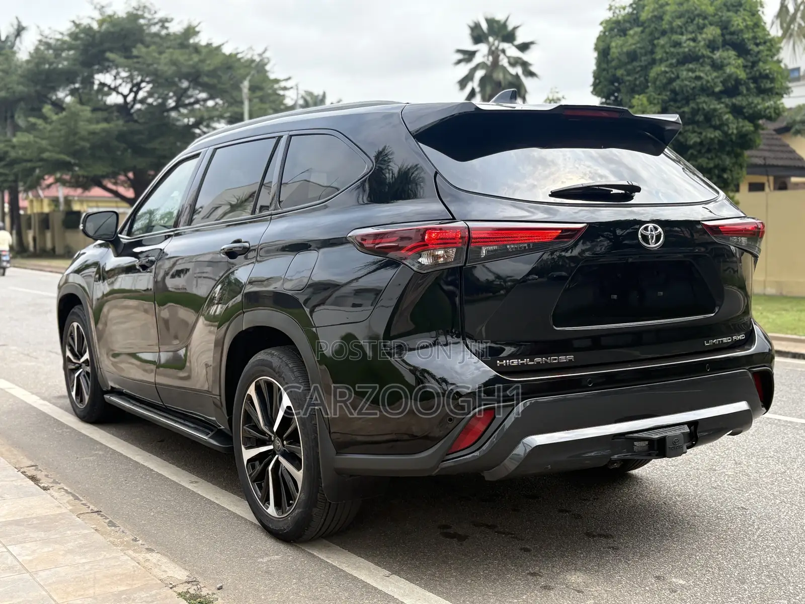 Toyota Highlander Limited AWD 2024 Black