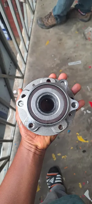 Nissan Rogue 2018 Front Hub Bearing