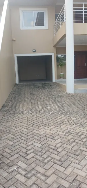 4bdrm House in East Airport, Papaye for rent