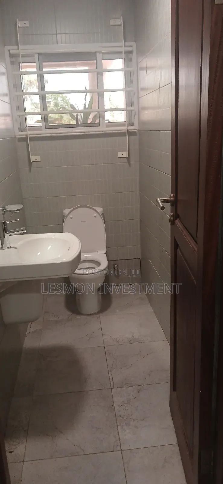4bdrm House in East Airport, Papaye for rent