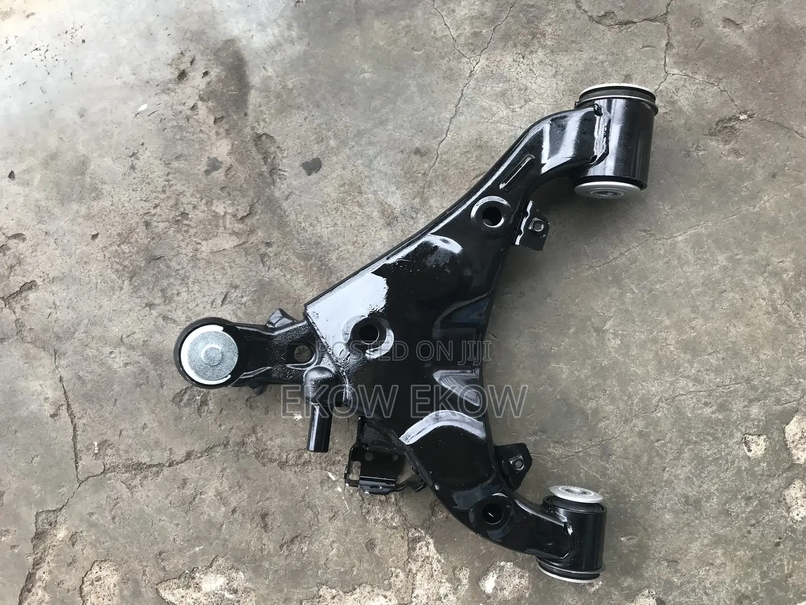 Land Cruiser 300.(2024-25)Land Cruiser) Lower Arms