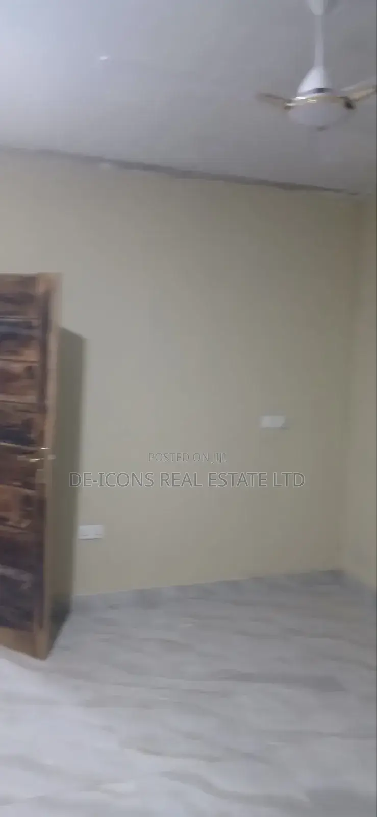 1bdrm Duplex in De-Icons Real Estate, Awutu Senya East Municipal