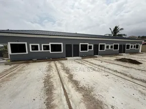 7bdrm House in King Zion Real, Awoshie for sale