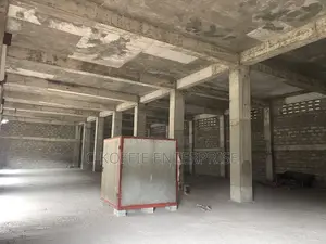 750 Am Warehouse at North Kaneshie Industrial Area 4 Rent