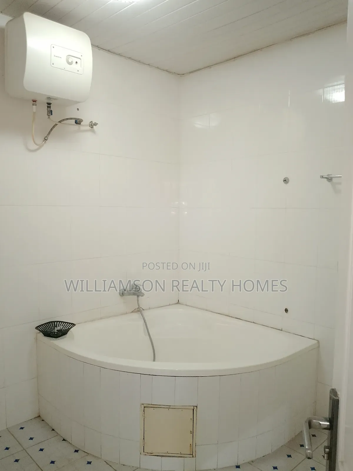 4bdrm House in Hfc Estate Area, Spintex for rent