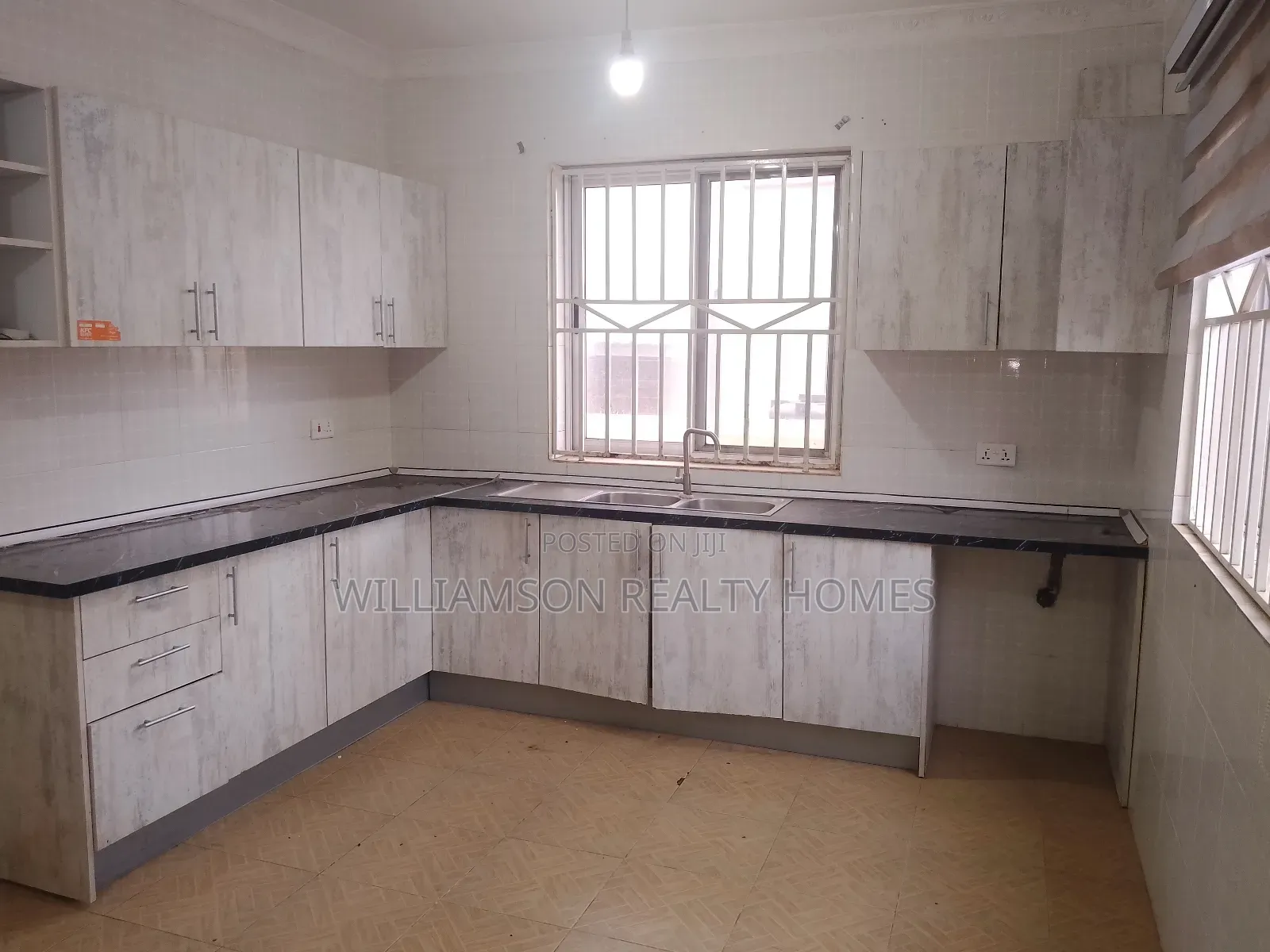 4bdrm House in Hfc Estate Area, Spintex for rent