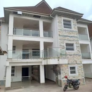 3bdrm Apartment in 3 Bedrooms Apartment, Kumasi Metropolitan for rent