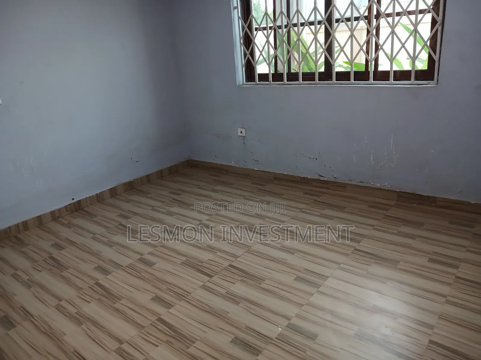 6bdrm House in Ashongman Estate for sale